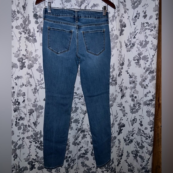 Mid-Rise Pop Icon Skinny Jeans for Women - Picture 5 of 9